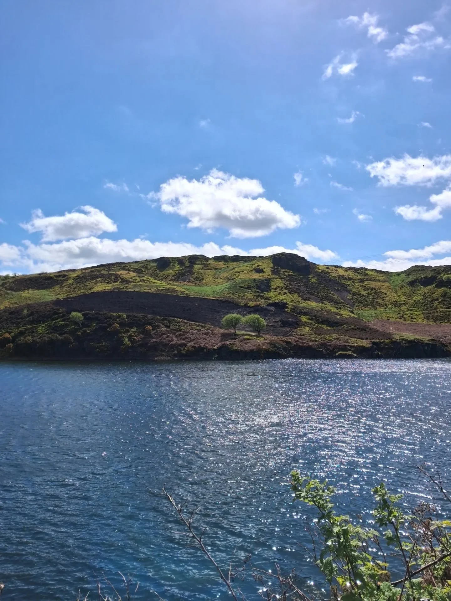 MONDAY

Had this beautiful sunny walk yesterday at work. 
I will never tire of these views whatever the season but will miss the company of my Monday buddies. Secretly Mondays were my fav days full of weaving on looms and walks in the hills with a gr