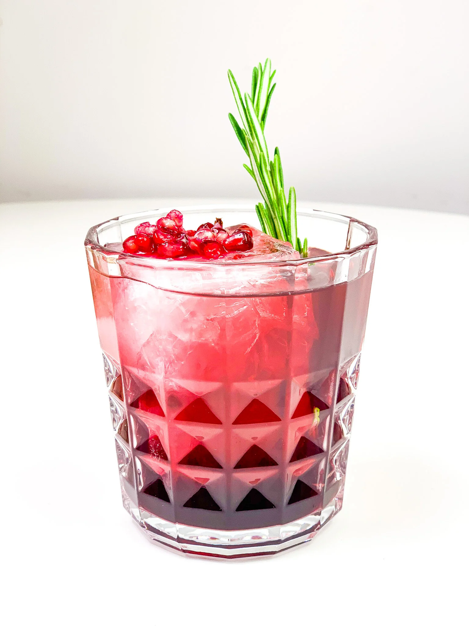 rosemary pom gin fizz .JPG