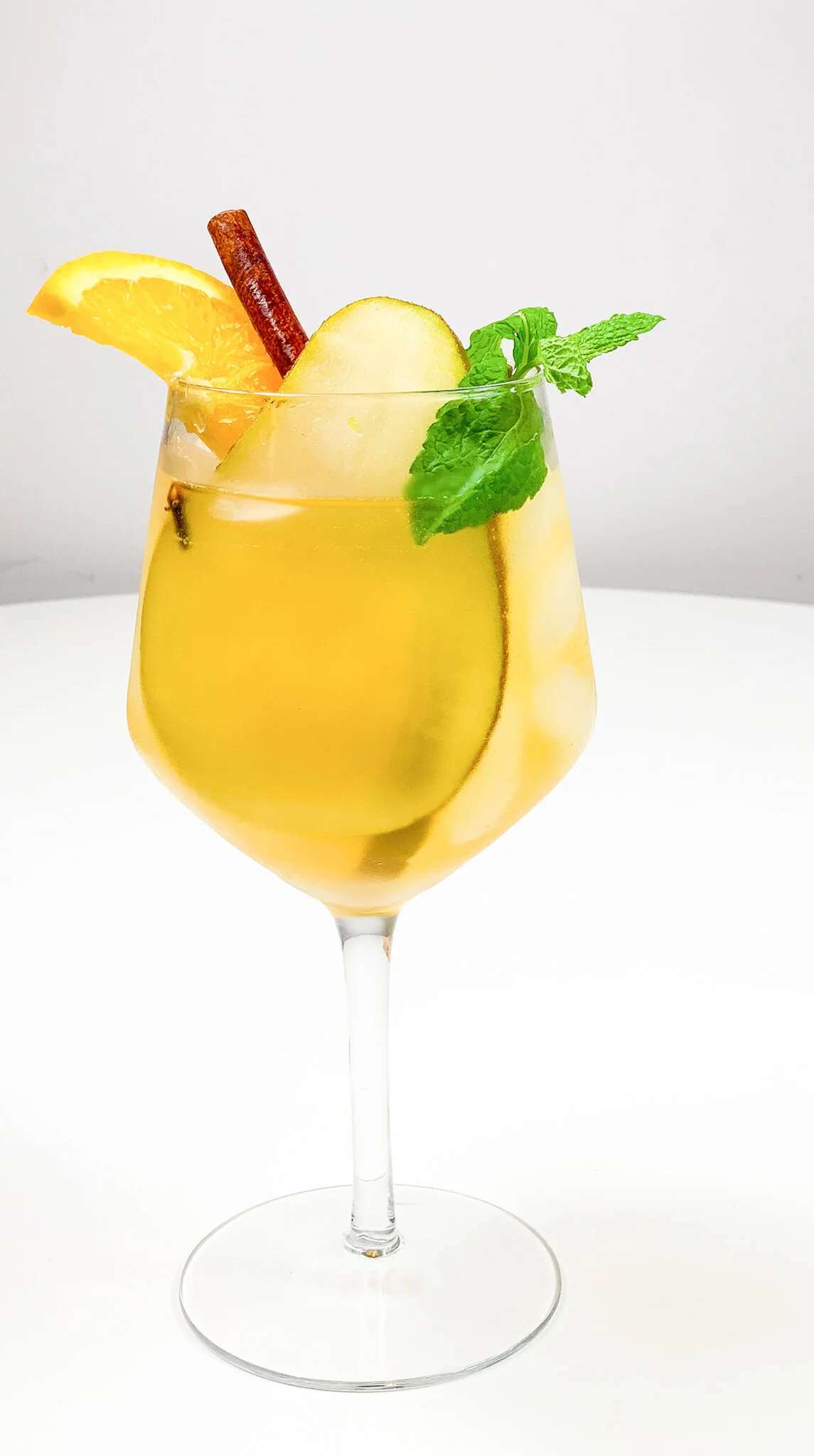 white pear sangria.JPG