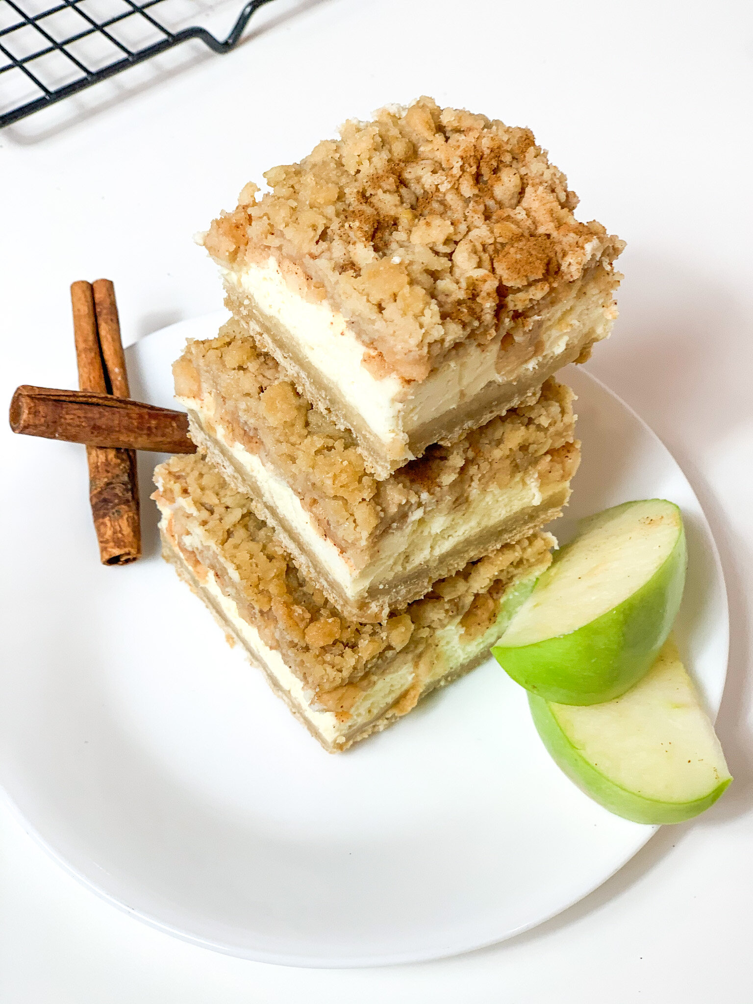 Apple Cheesecake.JPG