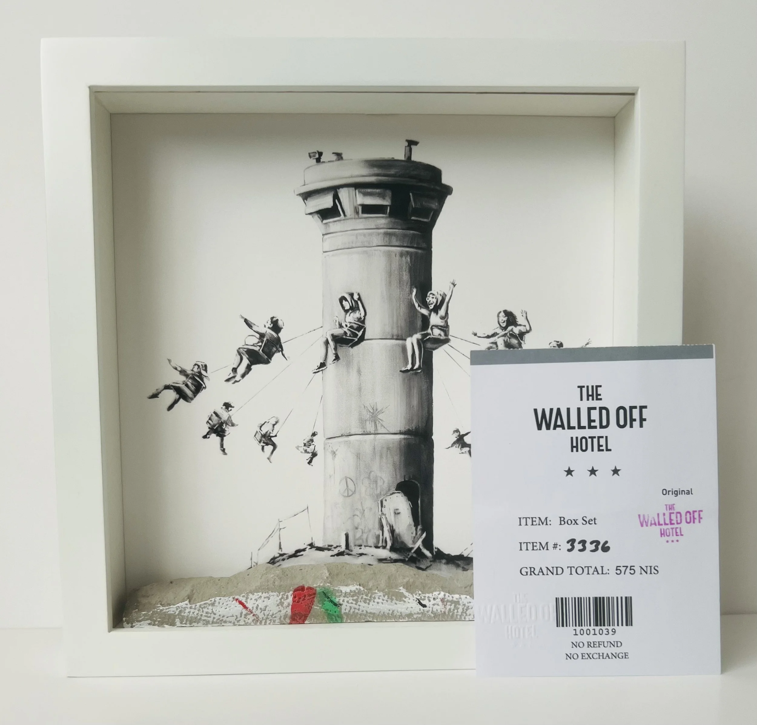 正規品 本物 Banksy バンクシー THE WALLED OFF HOTEL 正規品 本物 Banksy バンクシー THE WALLED OFF HOTEL