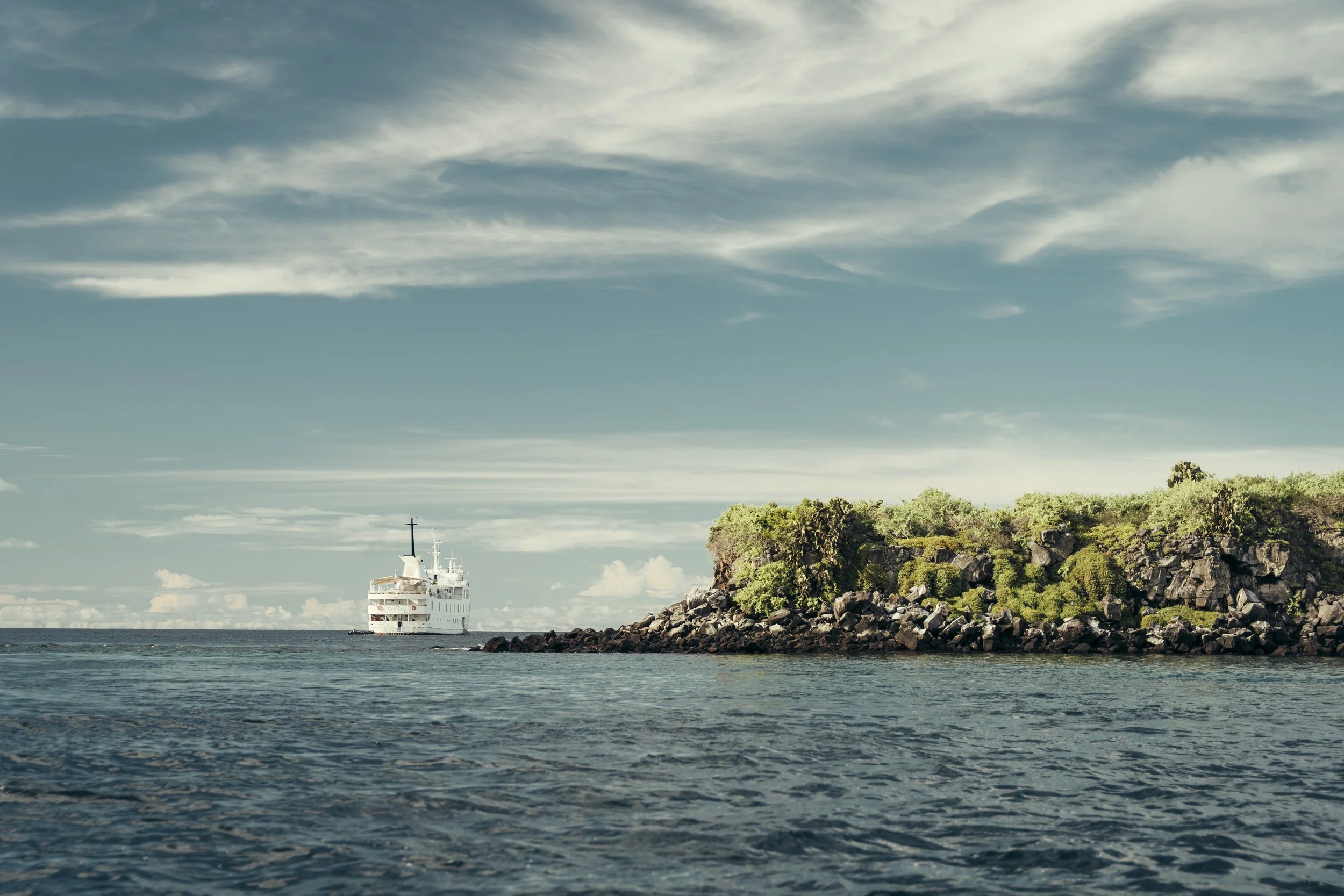 TomAllport_Galapagos_Day1-33.jpg