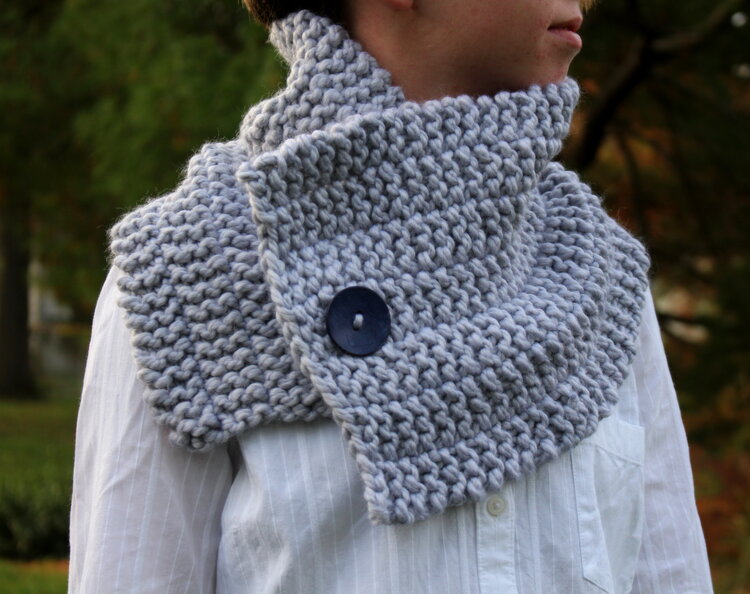 Free Scarf Knitting Pattern for Super Bulky Yarn - Easy to Knit - Beginner  — Fifty Four Ten Studio
