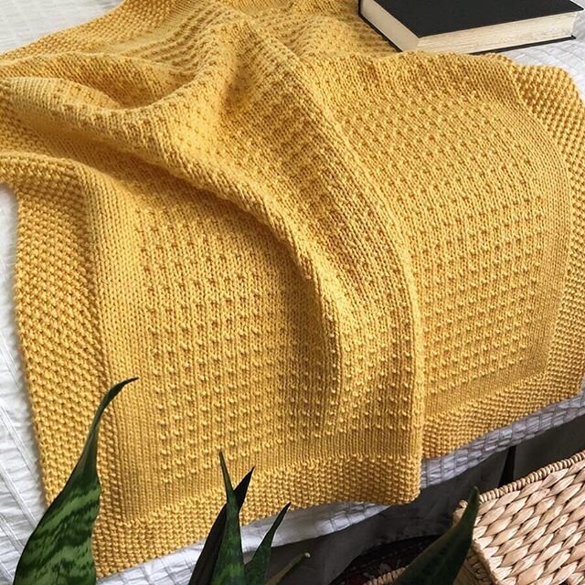 Hello sunshine! ☀️It&rsquo;s so nice to see you on this Sunday afternoon.💛☀️💛 My &lsquo;Making Plans&rsquo; blanket is inspired by the numerous little tasks that must be completed to achieve a big goal. 💛I used Blue Sky Fibers &lsquo;Sweater&rsquo