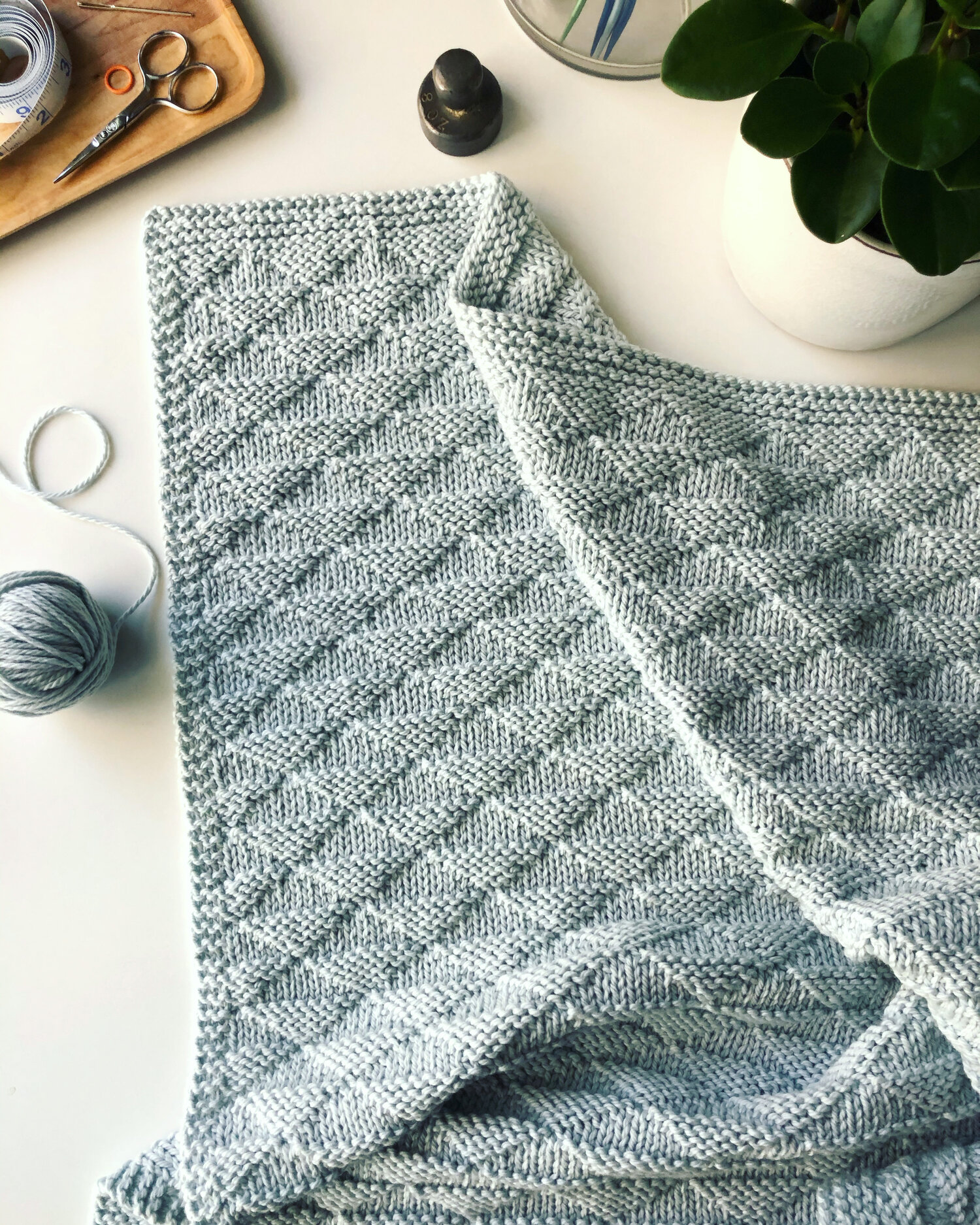 Reversible Blanket Knitting Pattern Worsted Weight Yarn - Baby Blanket ...