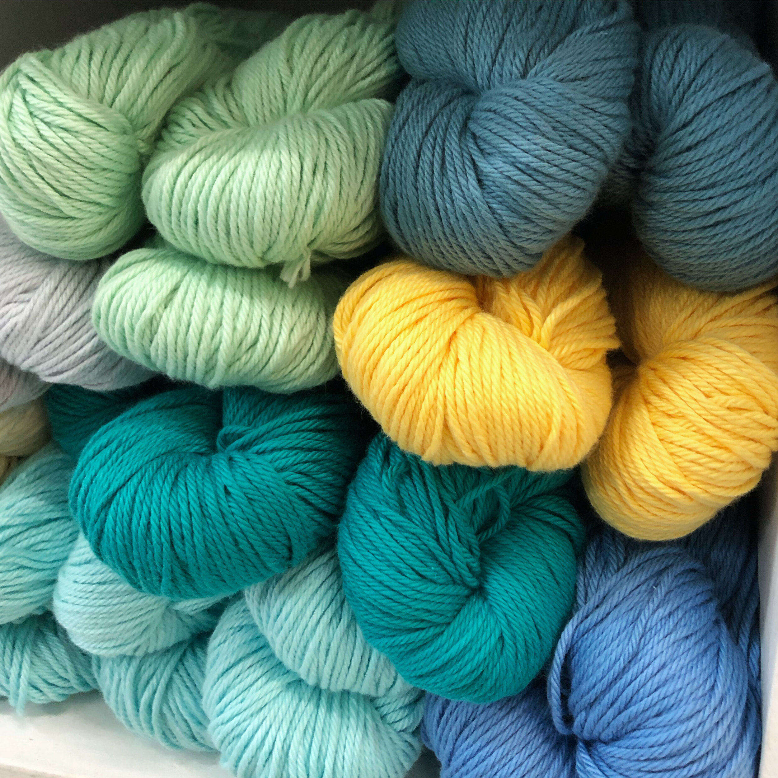 More than 25 Worsted Weight Yarns for Blanket Knitting — Fifty Four Ten  Studio
