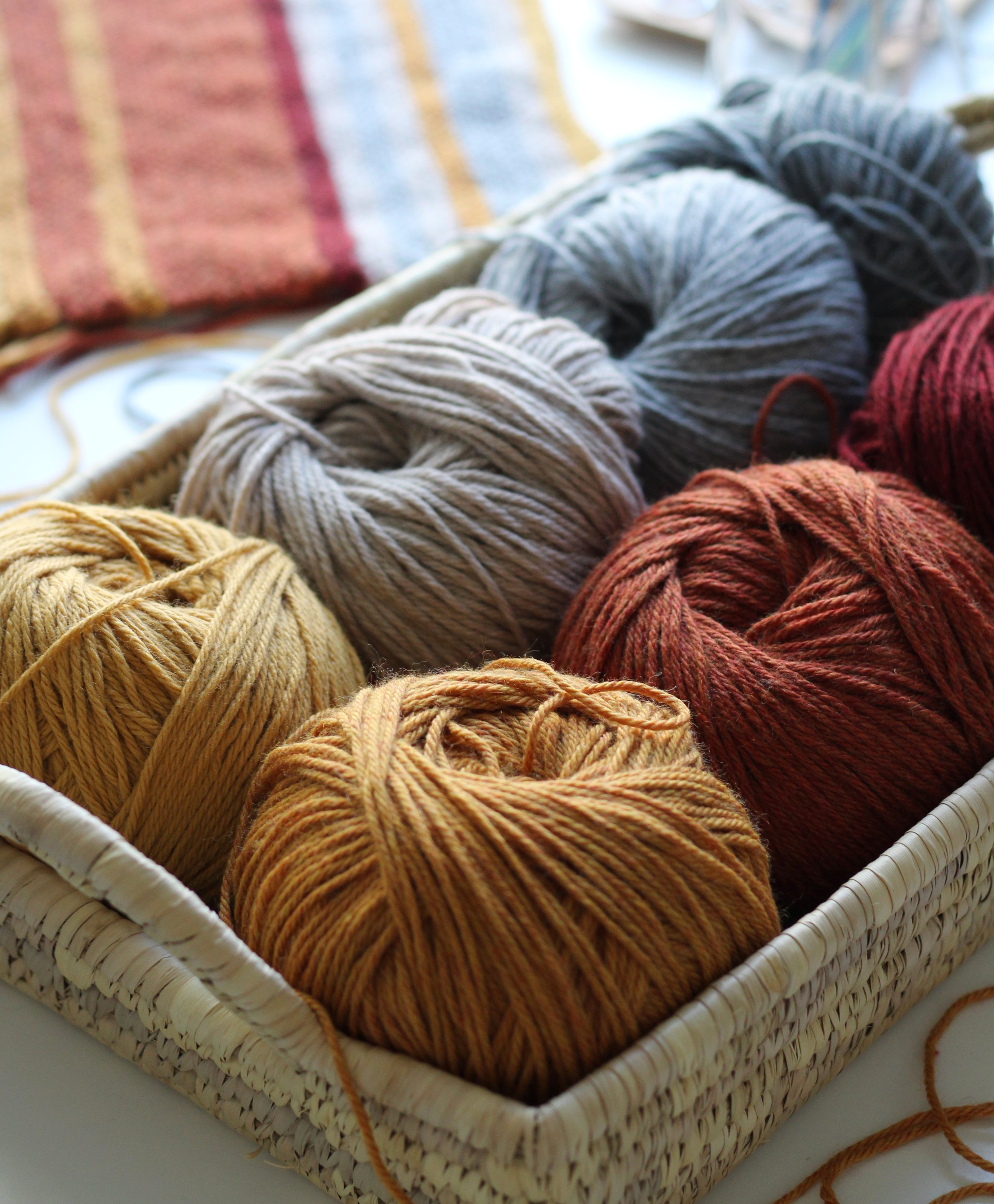 Yarn for knitting a temperature blanket Berroco Vintage worsted orange marmalade butternut pumpkin gradient 2023.JPG