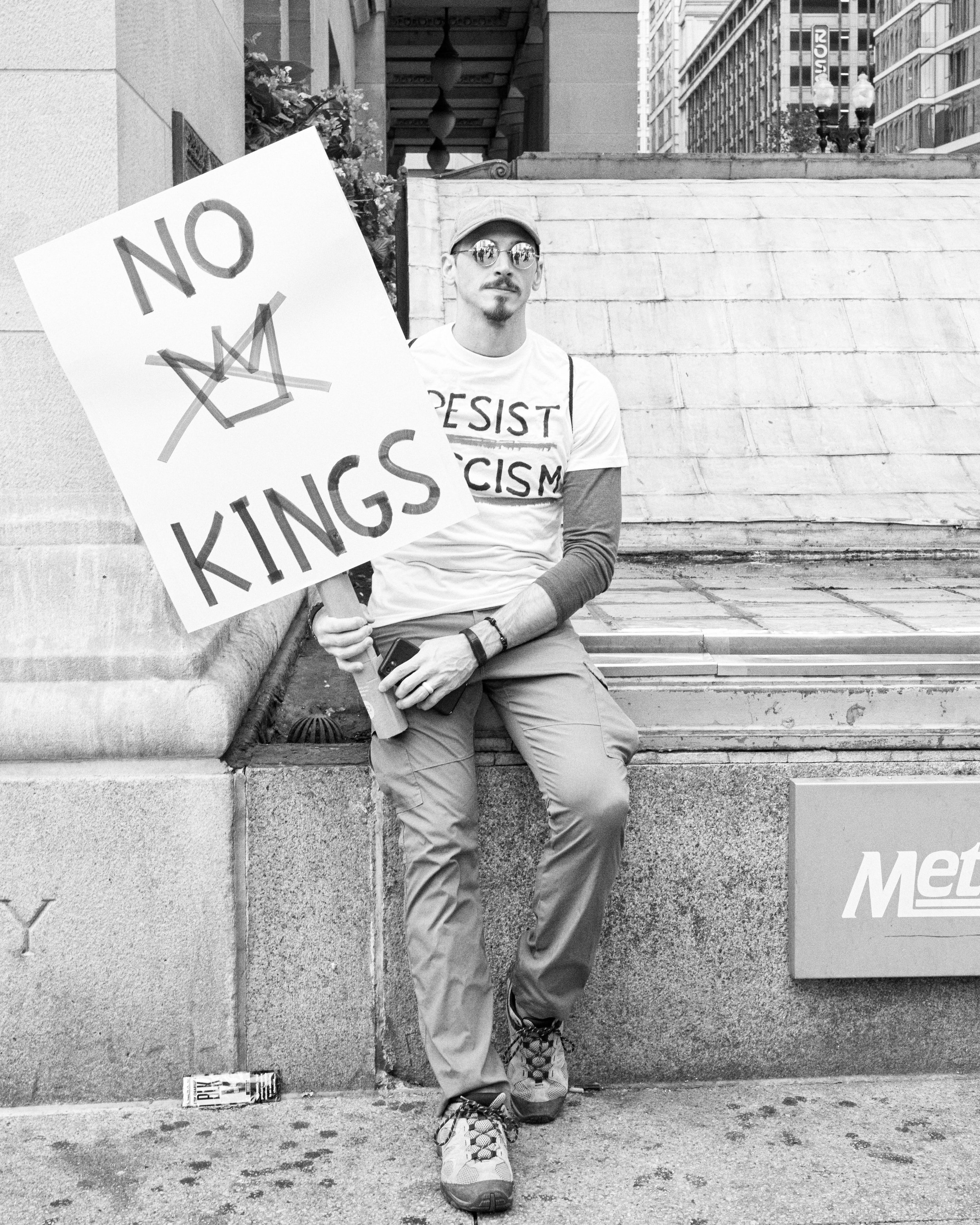 20251018_NoKingsProtestChicagoLoop-1.jpg