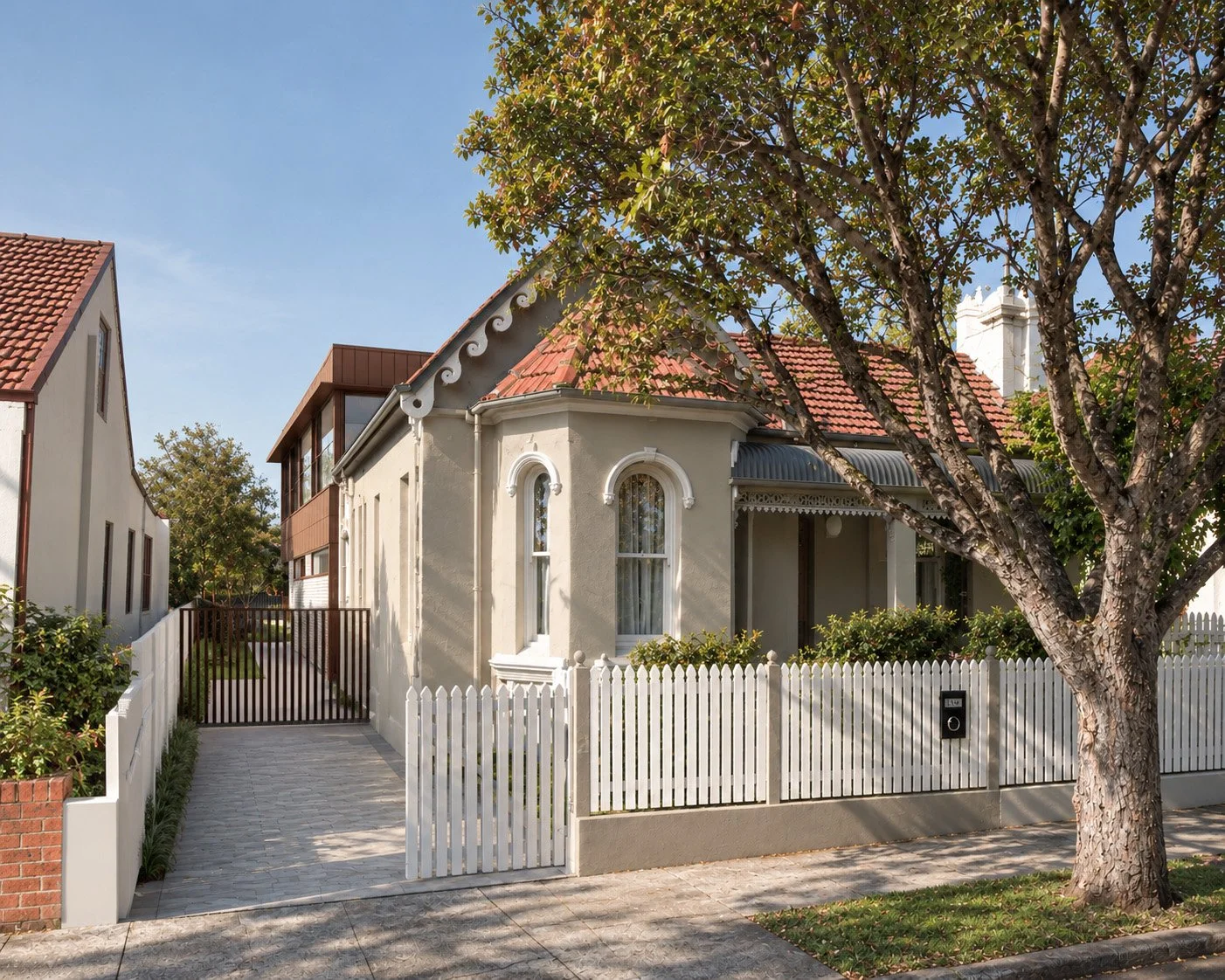 Contrast Residence