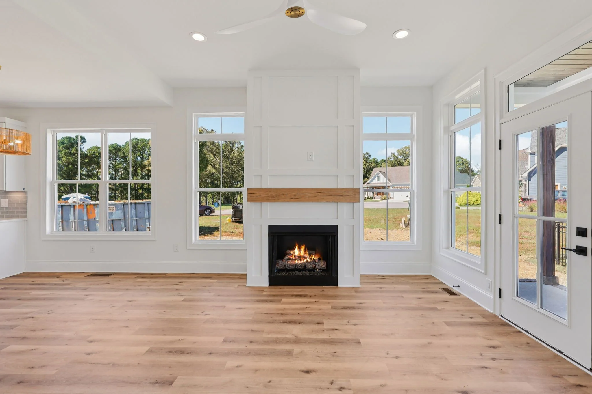 15-128 Dry Fork Dr - 017.jpeg