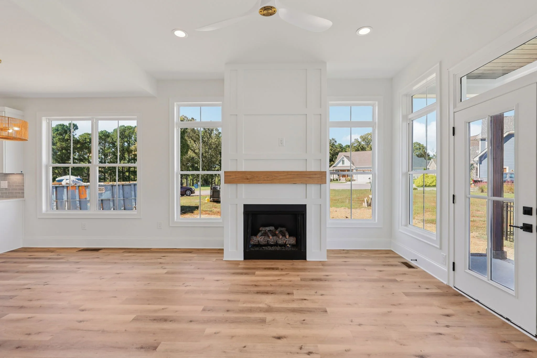 16-128 Dry Fork Dr - 018.jpeg