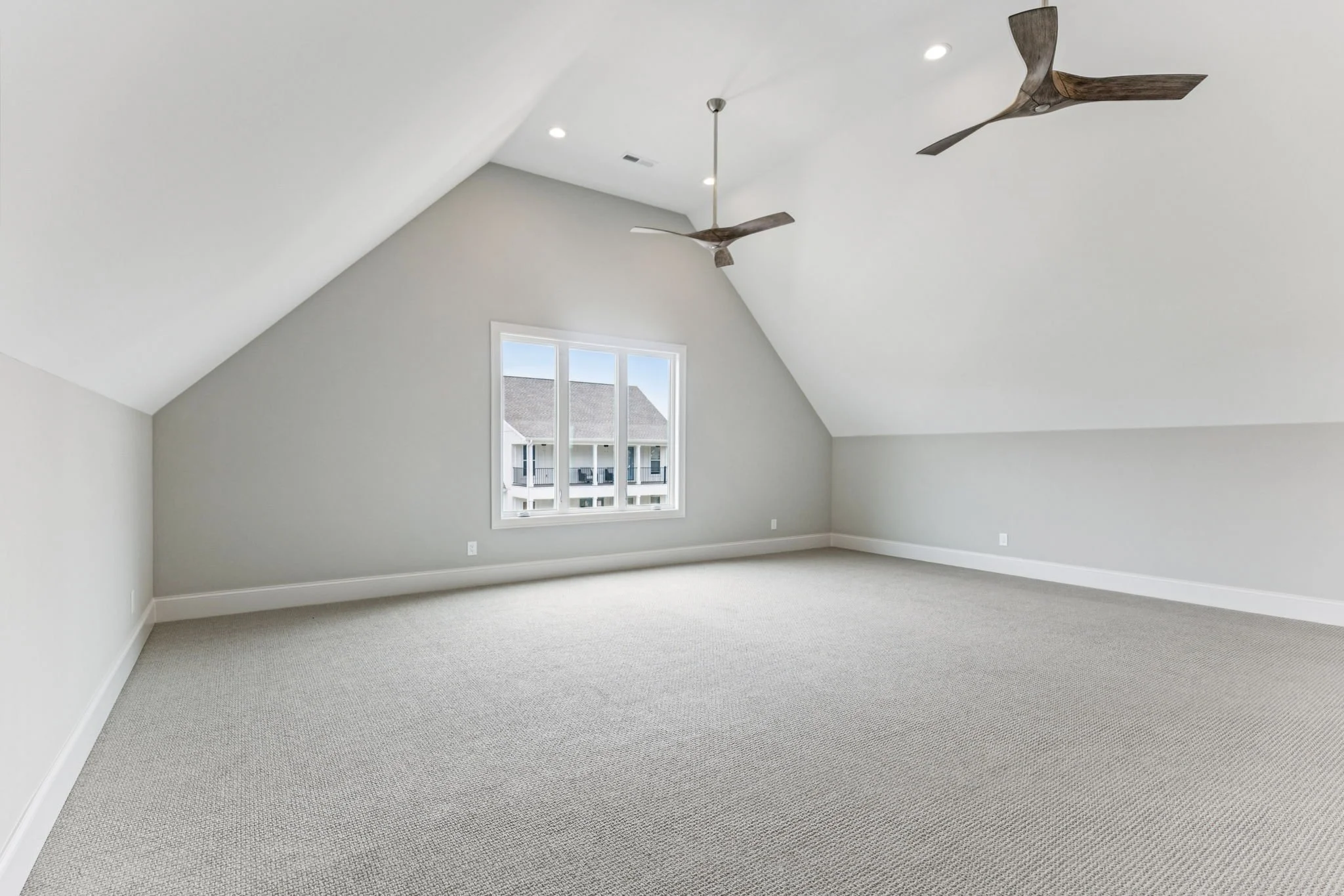 279 Hammock Ct - 037.jpeg