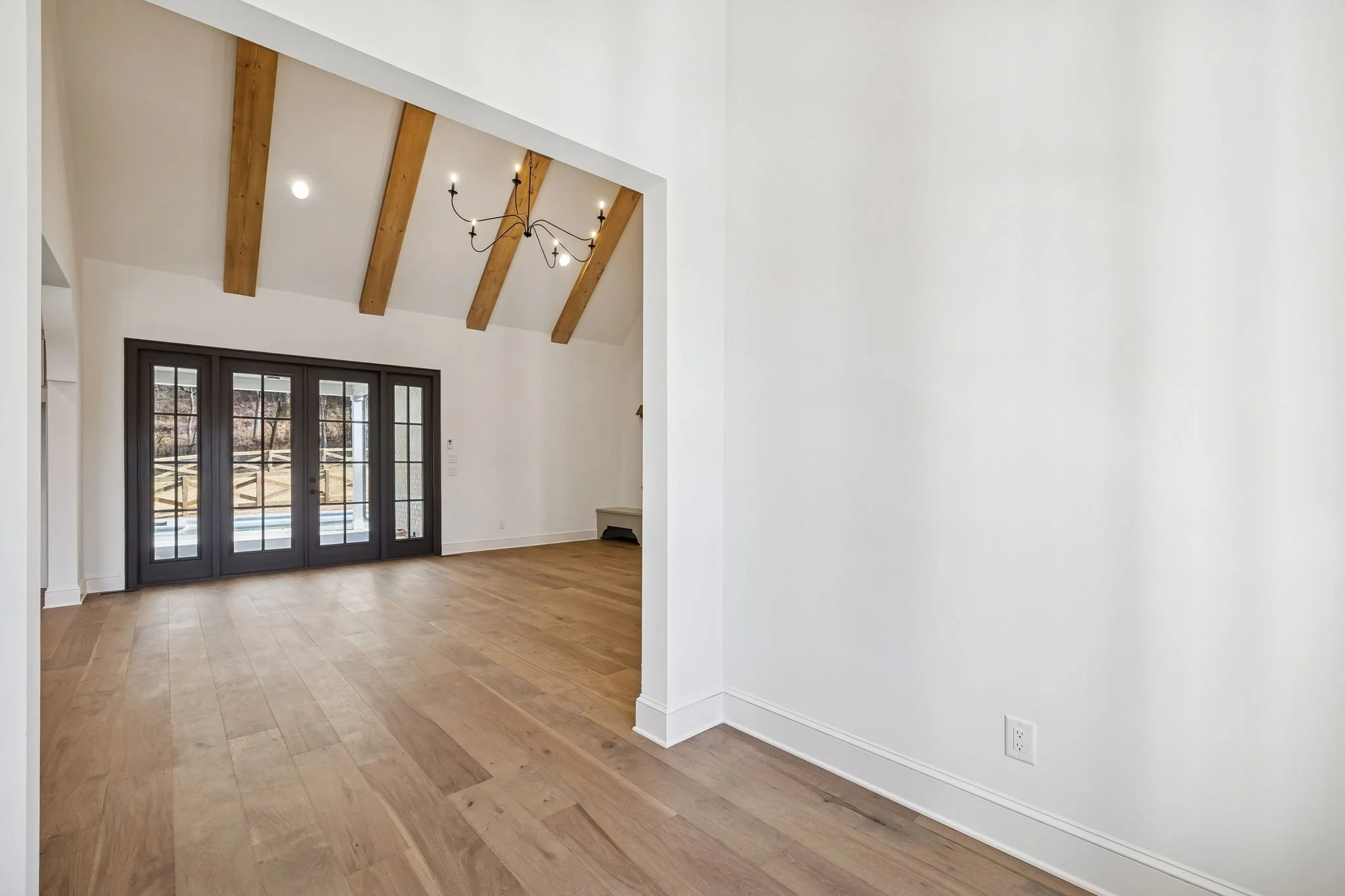 9-6752 Cross Keys Rd - 009.jpg