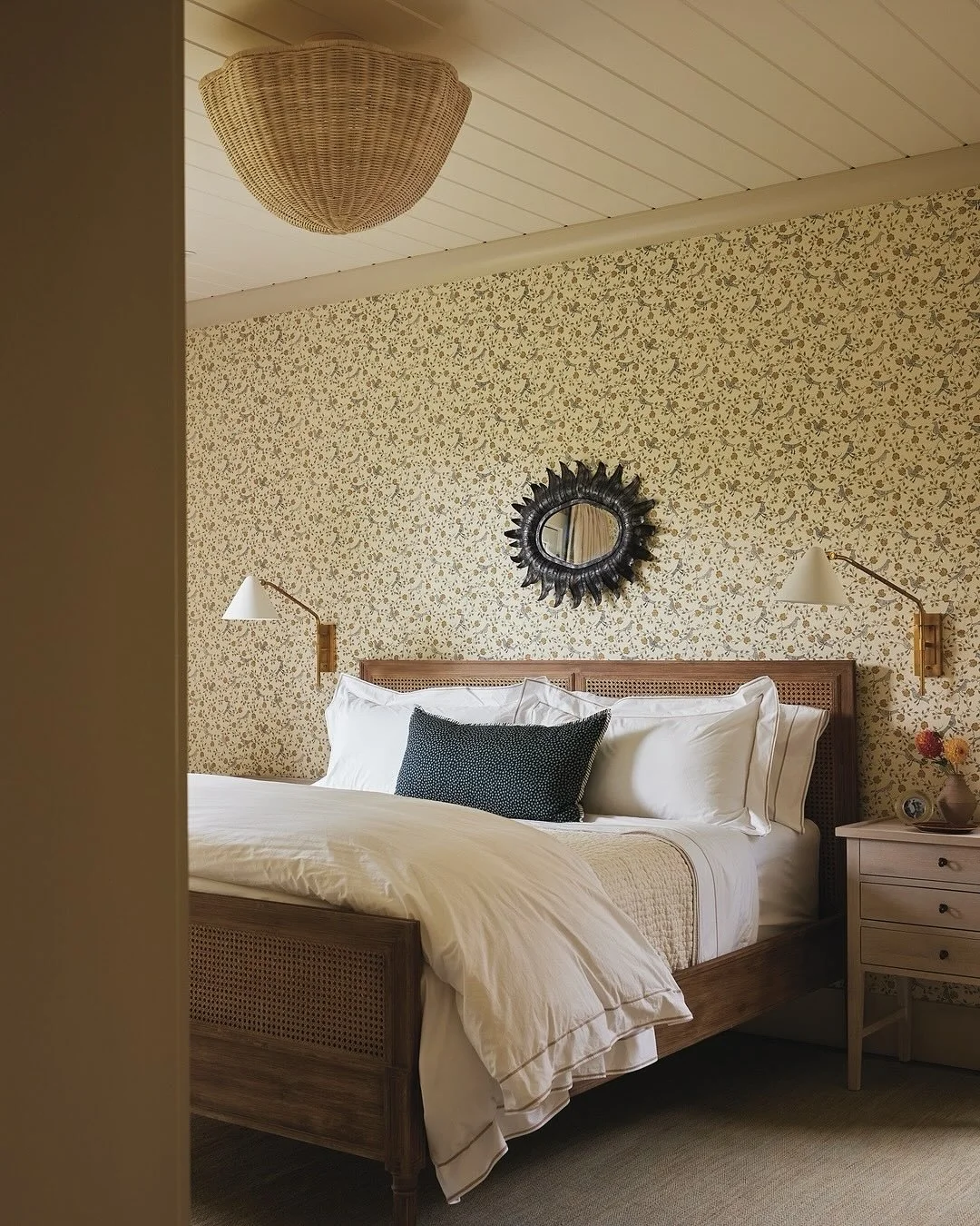 At our #LakeWaramaug project, we allowed ourselves to use more patterns in the bedroom, though stuck to botanical motifs. In this bedroom, Pierre Frey&rsquo;s &lsquo;Bengali&rsquo; wallpaper in &lsquo;Bone&rsquo; creates a rustic, feminine feeling. T