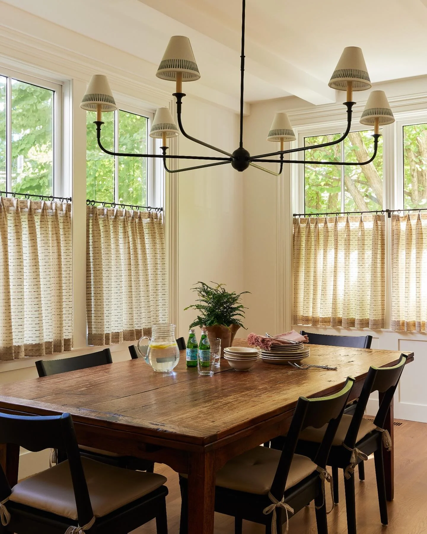In the kitchen of our #Greenwich project, we carved out a casual but cheery dining space off the kitchen island to accommodate the needs of a young family. In contrast to the family&rsquo;s formal dining room, the dining nook here is perfect for brea