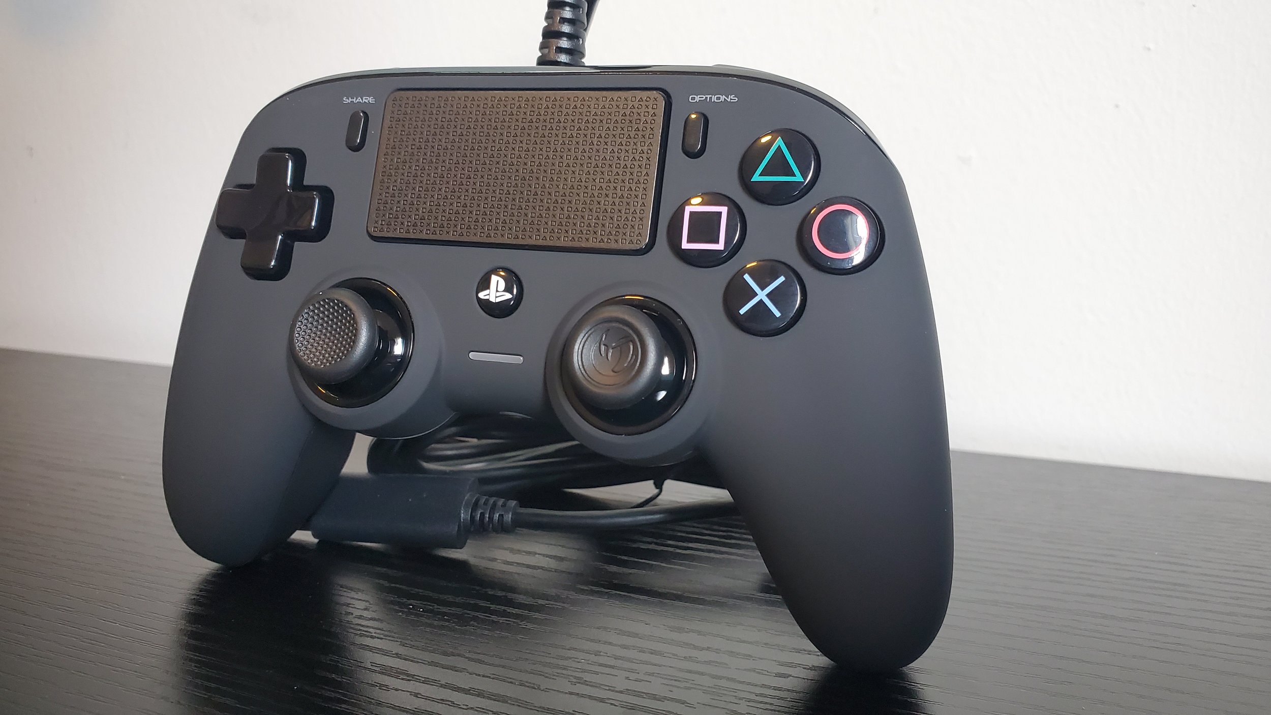 Review] NACON Wired Compact Controller for PS4/5 PC — Game Controller Reviews
