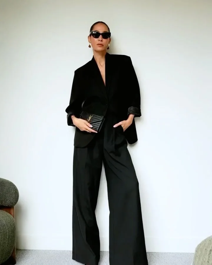 @lindyklim x @nudebynature 🖤. #22mgmt