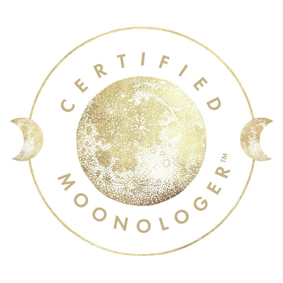 Moonology+logo+white+.jpg