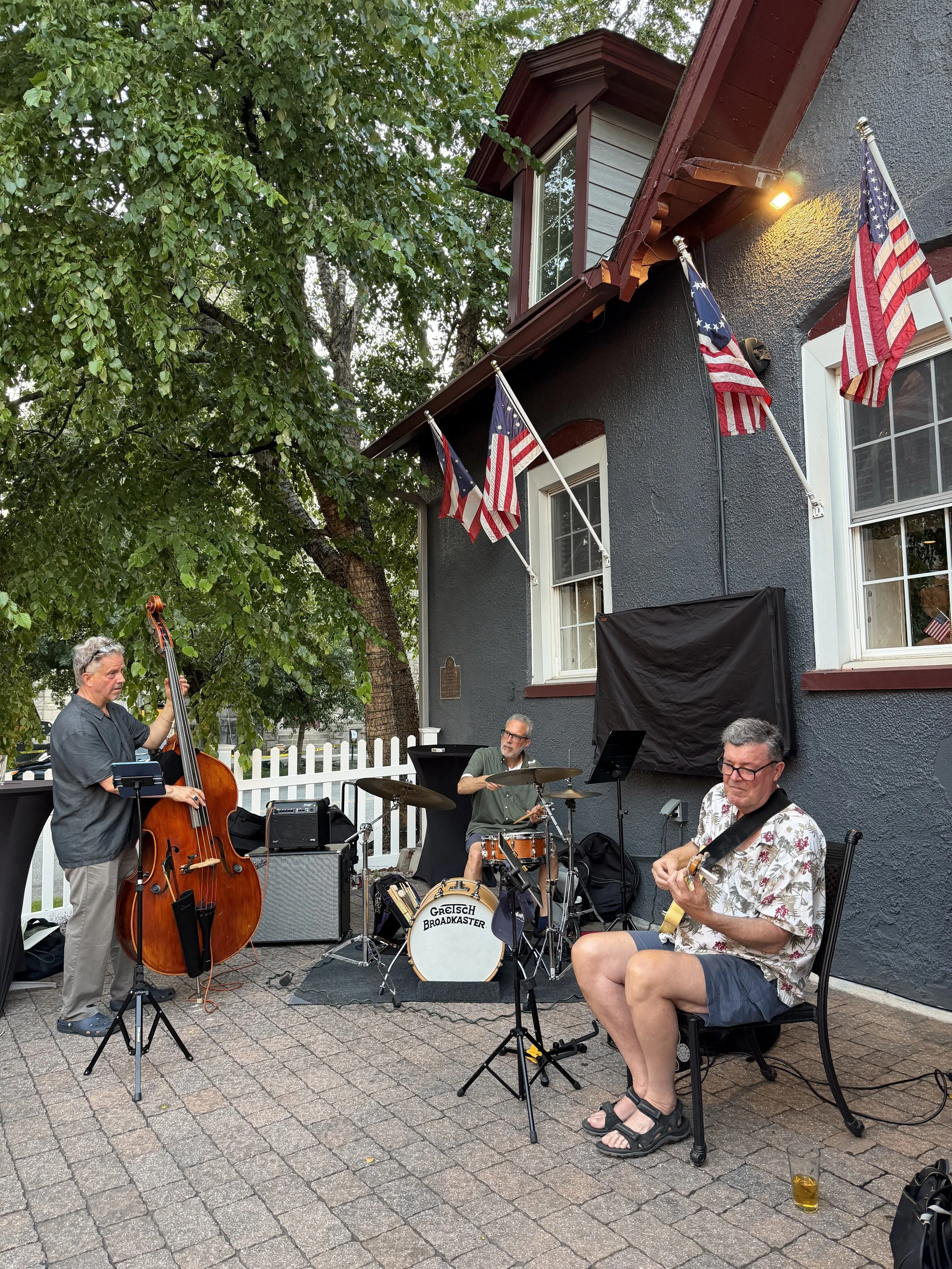 Steve Deluca Jazz Trio  