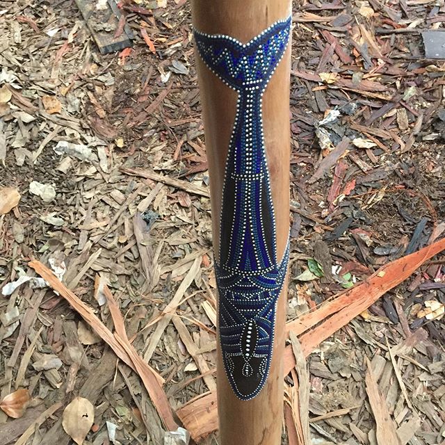 Whale dreaming didgeridoo #jesselethbridgedidgeridoo #didgeridoo #whaleart #didgeridoomusic