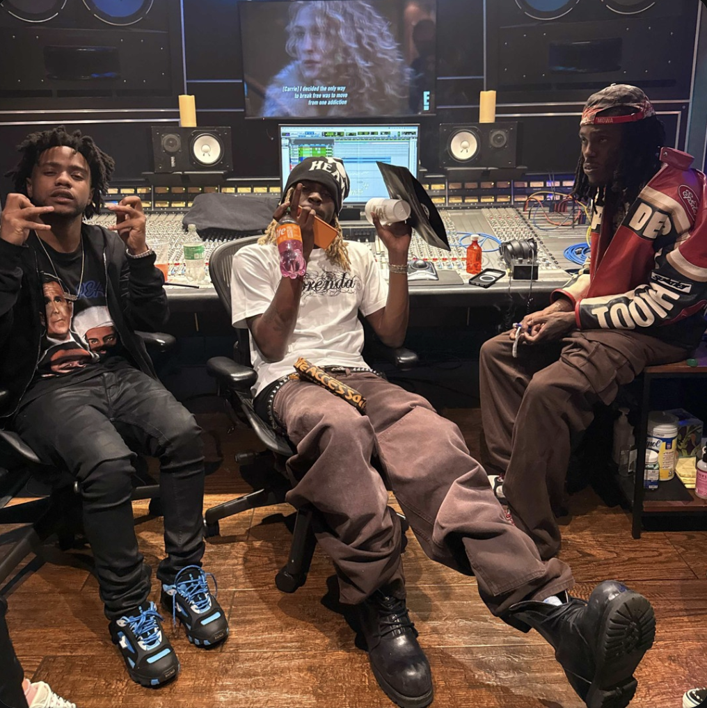 Reezy X w/ Tezzus &amp; Diorvsyou - Fukitup!