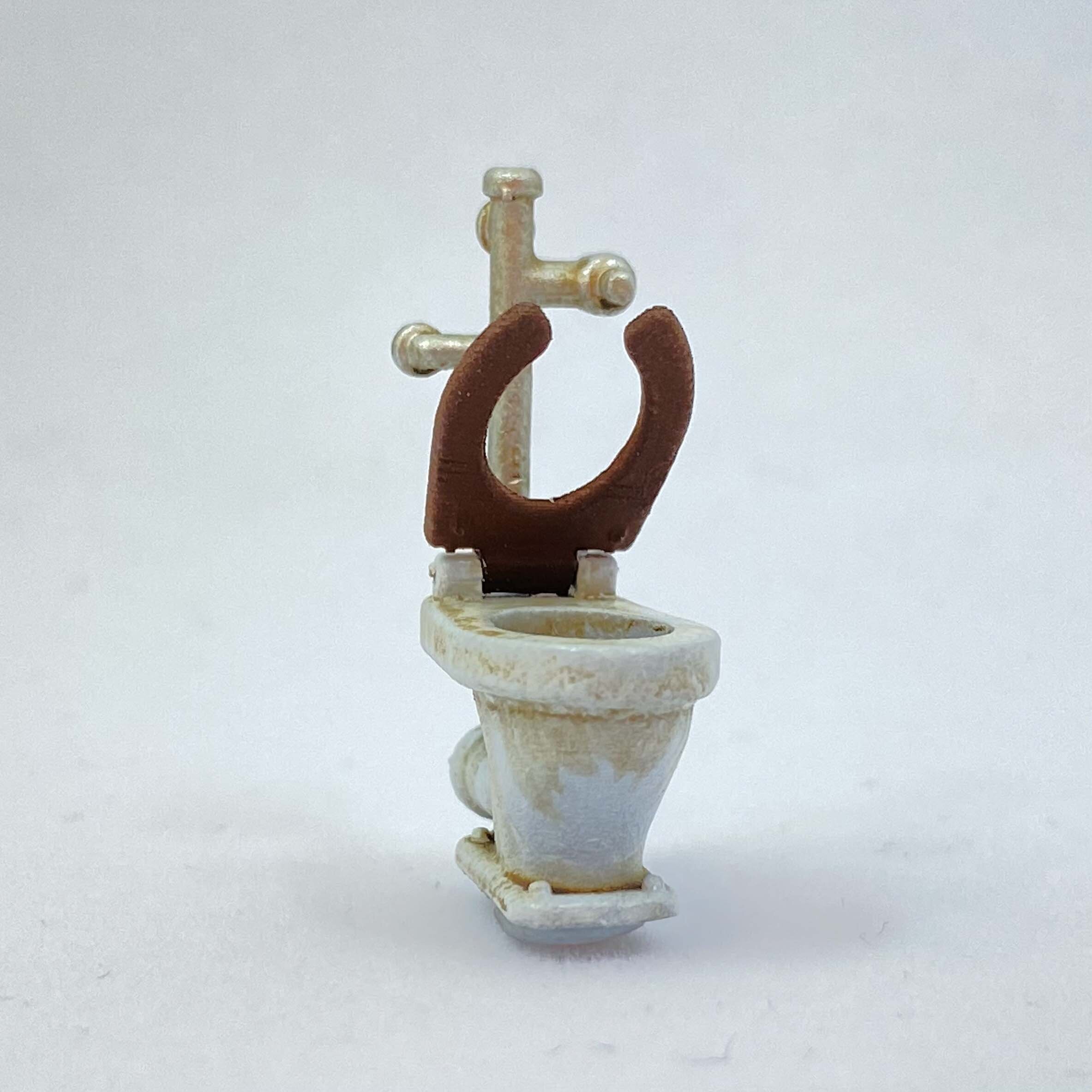 Mid 20th Century Toilet