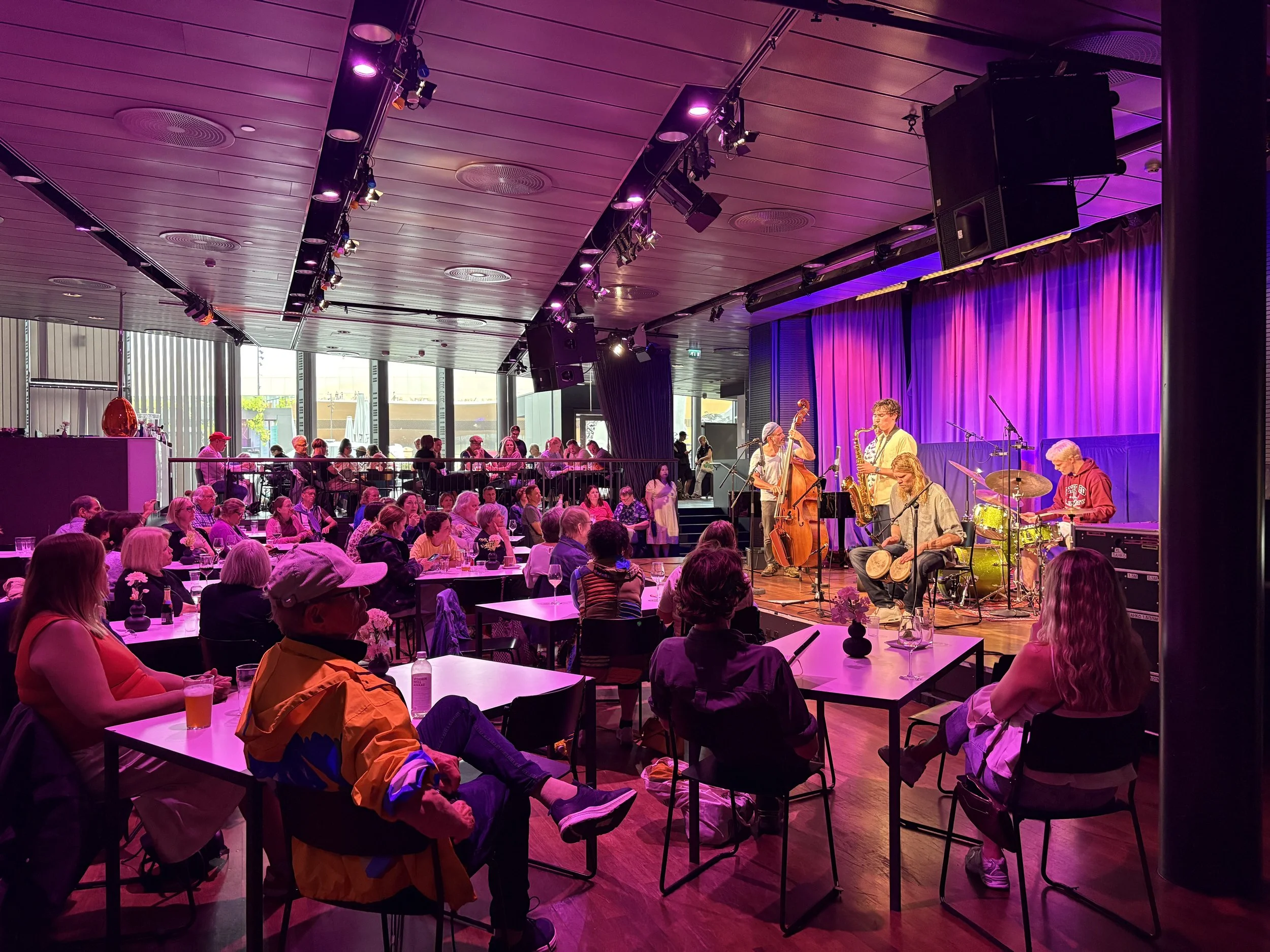 Avoimet jamit Musiikkitalon ravintolassa 31.7. Kuva: Tuula Musakka.