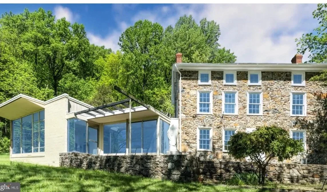 A Study of a Stunning Stonorov