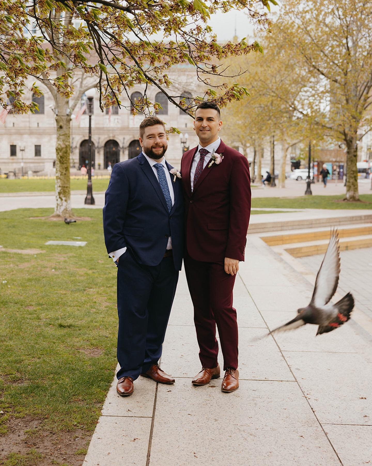 Let&rsquo;s play a game! It&rsquo;s called &quot;Find the flying pigeon&quot; in 2️⃣ of the following images. The first one is easy. GOOD LUCK! 🤔👀🫡

On a serious note, Sean &amp; Fady&rsquo;s wedding was one of the only weddings I&rsquo;ve cried a