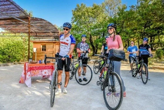 Bikes getting ready to set off.jpg