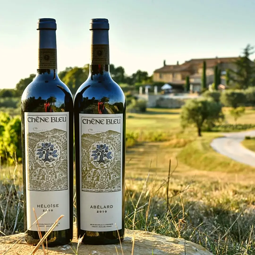 Club oenologique article: Abélard and Héloïse - What Makes This Iconic Wine Couple