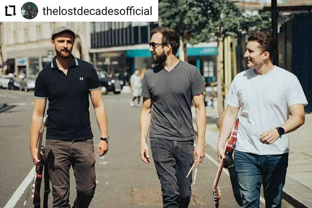 #Repost 
@thelostdecadesofficial
...
Keep moving forward...

📸 #coldharbourfilms 

#TheLostDecades #howlermonkeyrecords #london #music #tomgamble #londonmusic