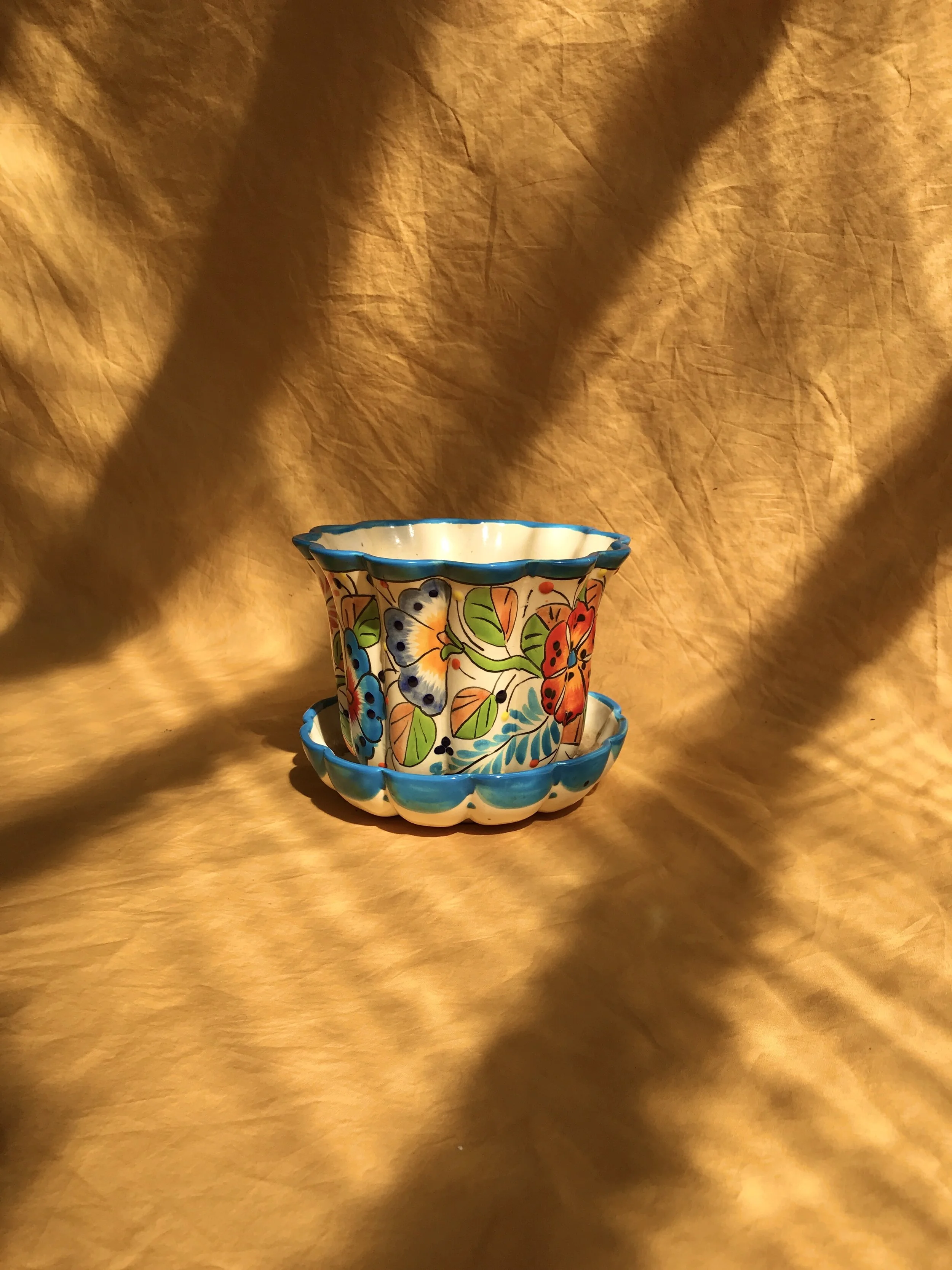 Woozy flowers planter
