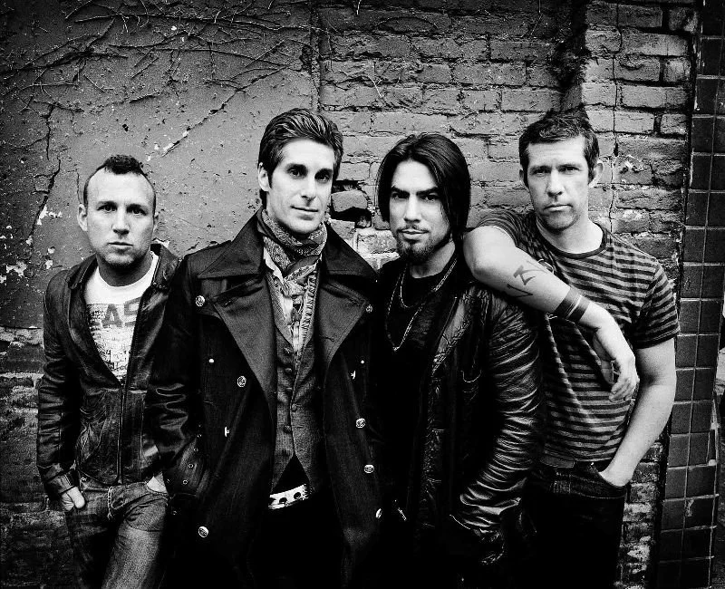 The original line up of Jane's Addiction is recording again !