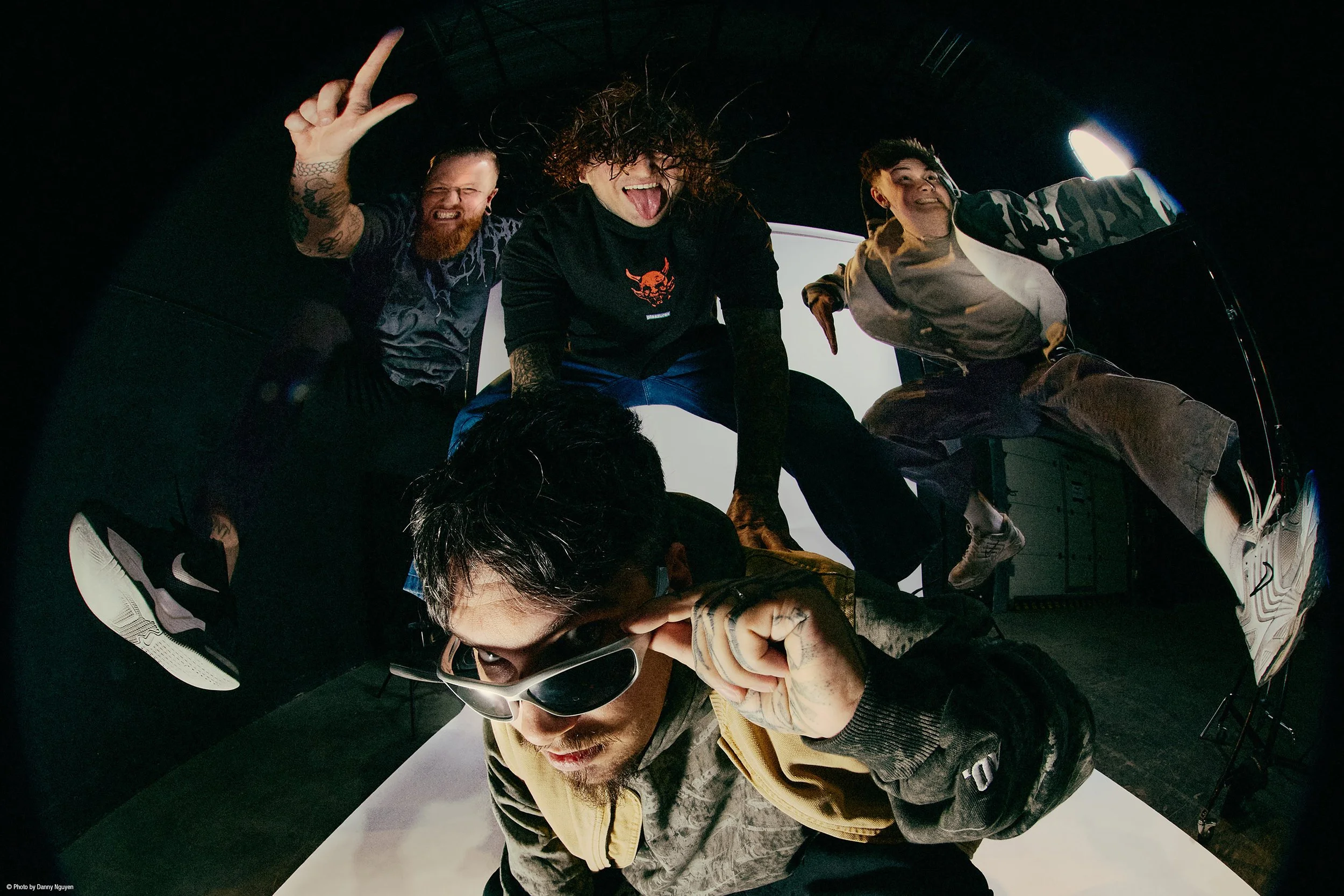 DISTANT announce new album "Into Despair"