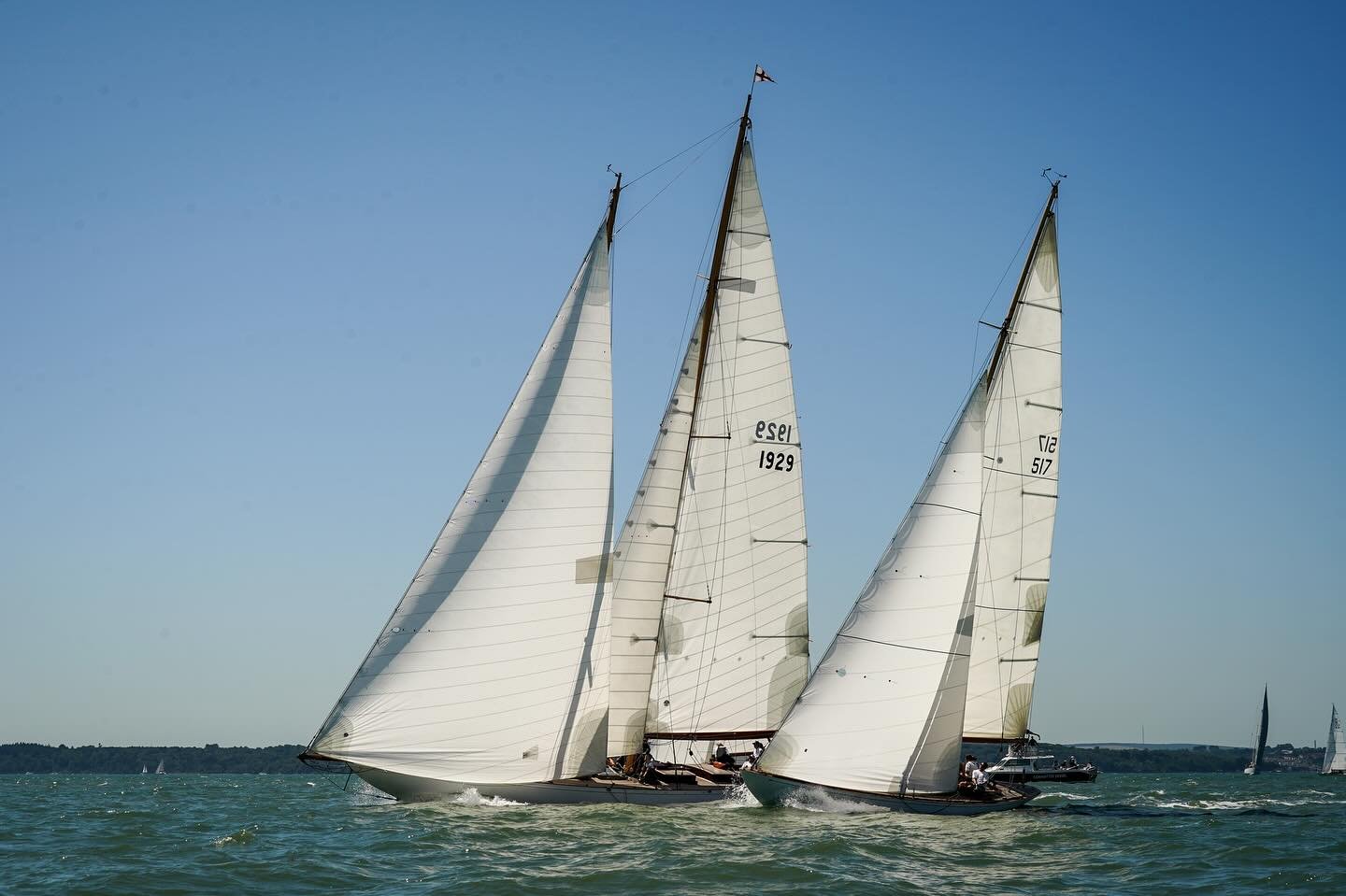 Five days out of five with champagne sailing conditions is surely unheard of?! But that is what we were treated to at this year&rsquo;s British Classic Week 🤩

Scroll through the photos for an insight into the action on Race 5 sponsored by @pantaeni