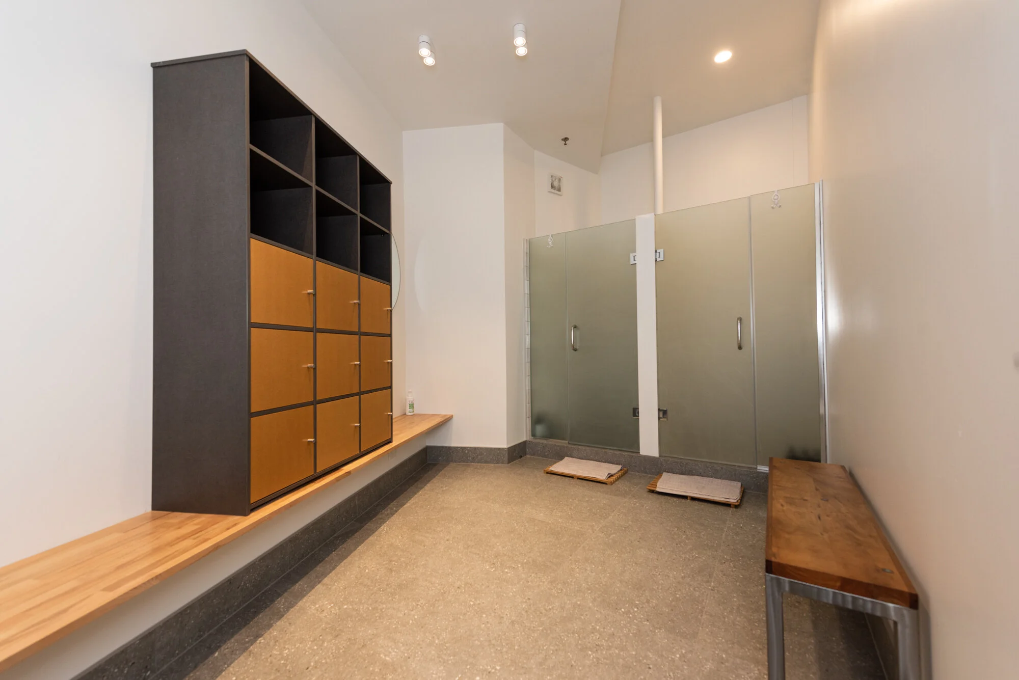 Men's Changing Room