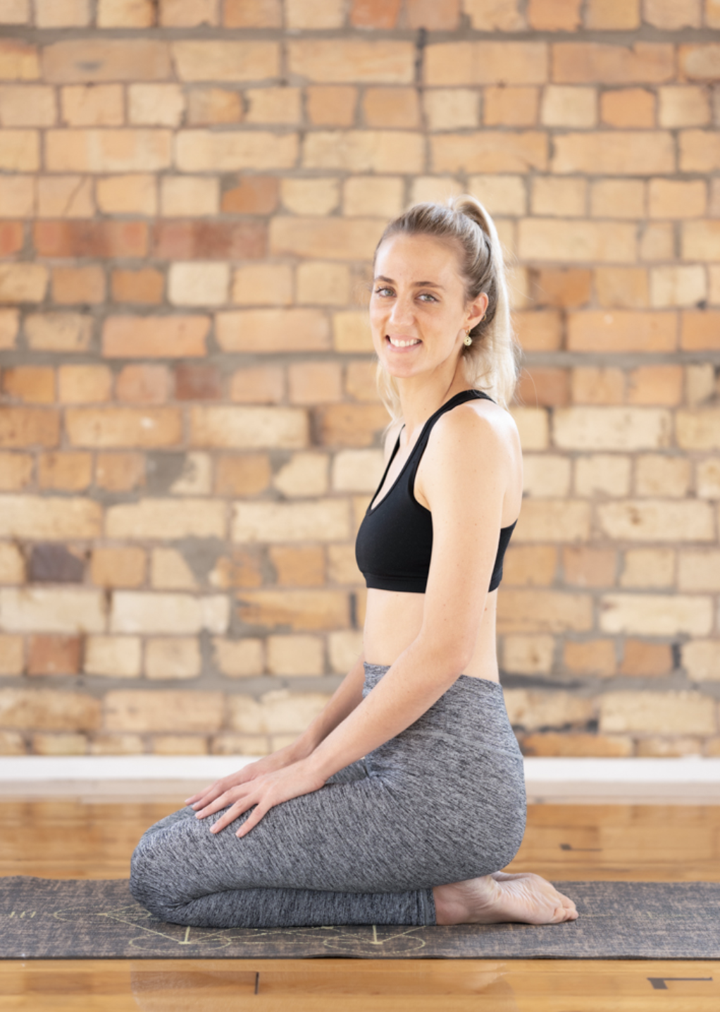 Lizzie yoga