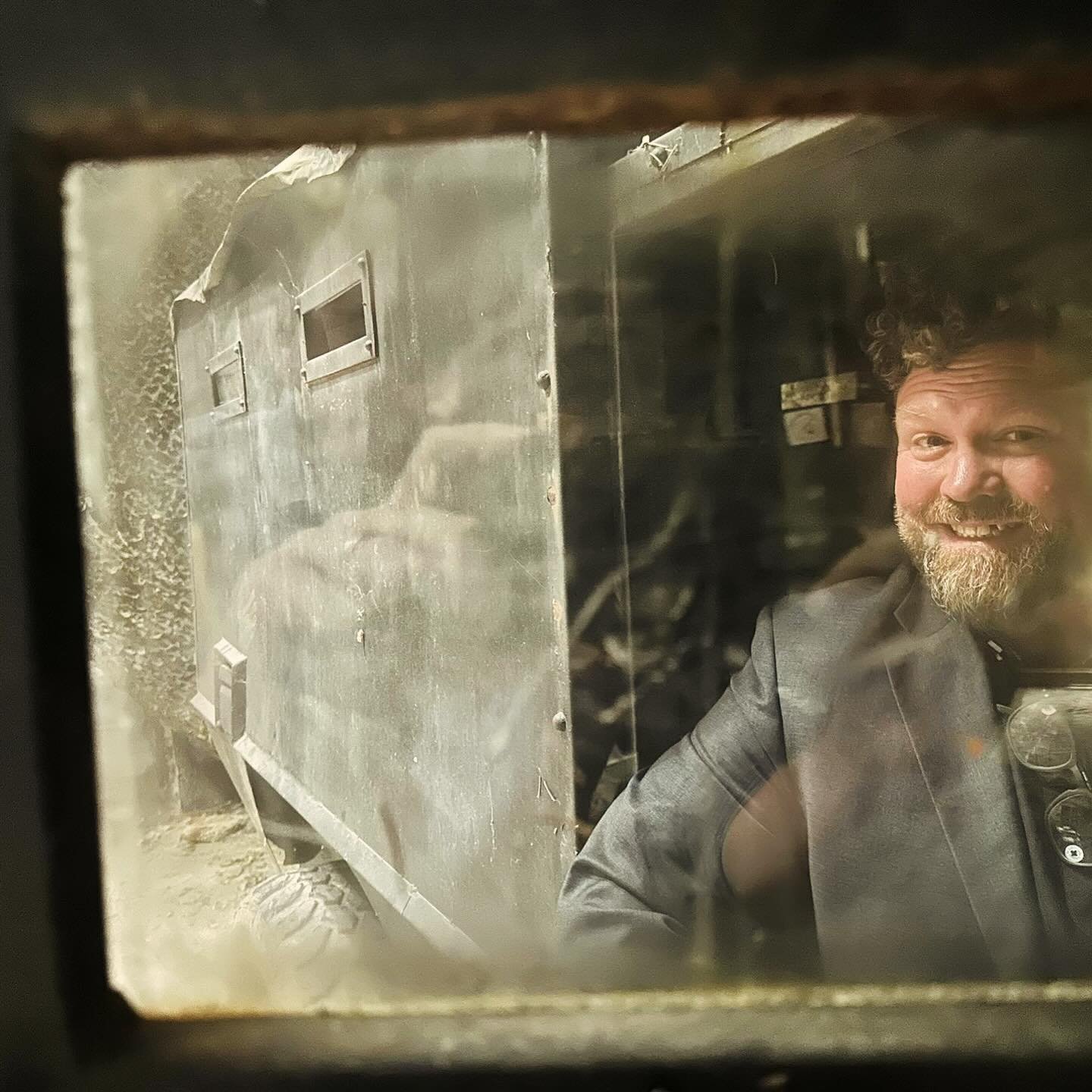 Hello everyone! I am just back from an amazing few days on set with @barryhutchison, and delighted to say that our secret project is no longer a secret!

A little while back, Barry and I wrote a movie called DRAGN&mdash;a horror / action story about 