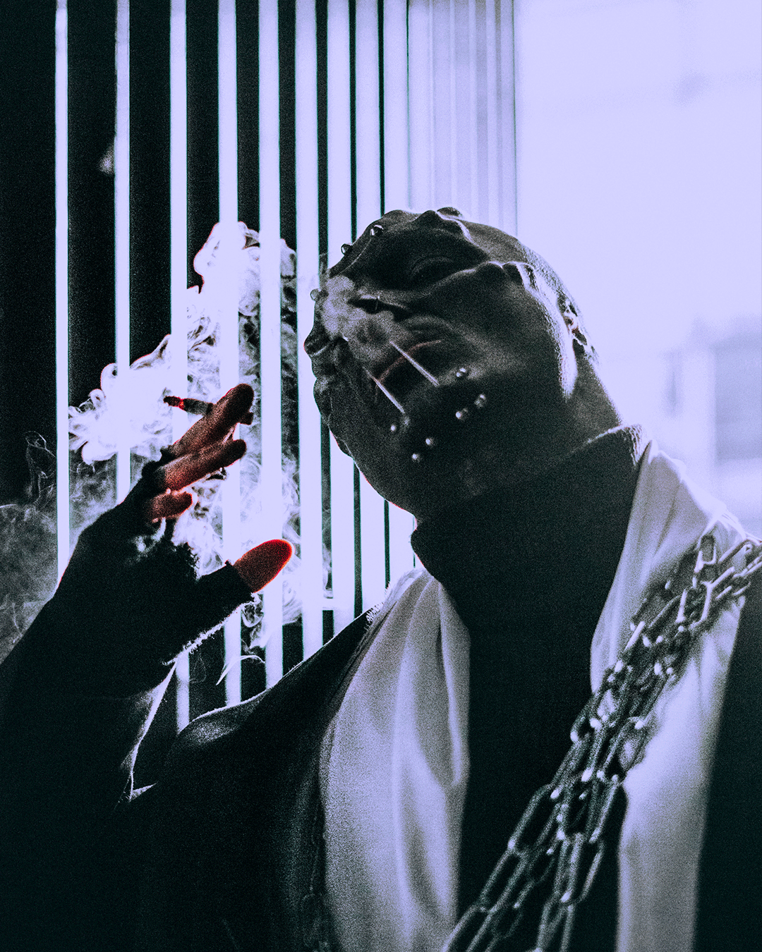 BLACK_ALIEN_INSTA_GAUCHE_01.gif