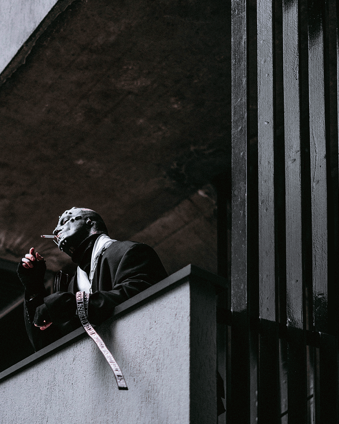 BLACK_ALIEN_INSTA_DROITE_05.gif