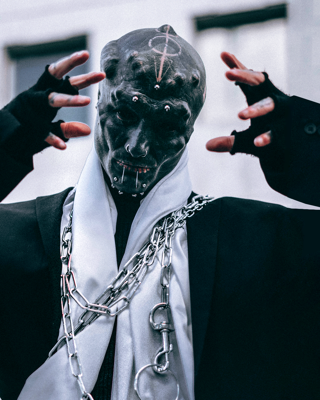 BLACK_ALIEN_INSTA_GAUCHE_04.gif