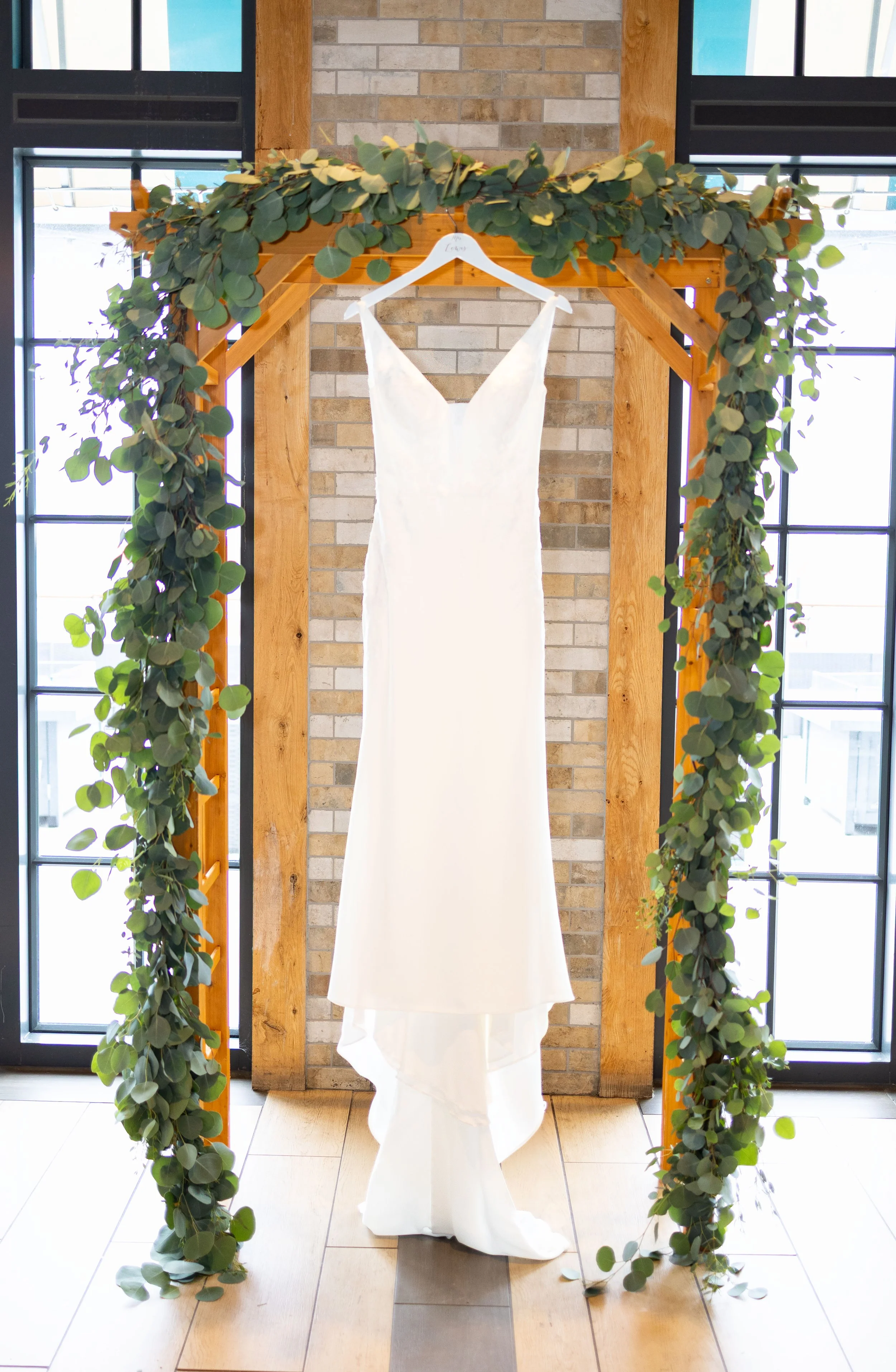 HayleeandJacobWedding-October2025-SLP-00009.jpg