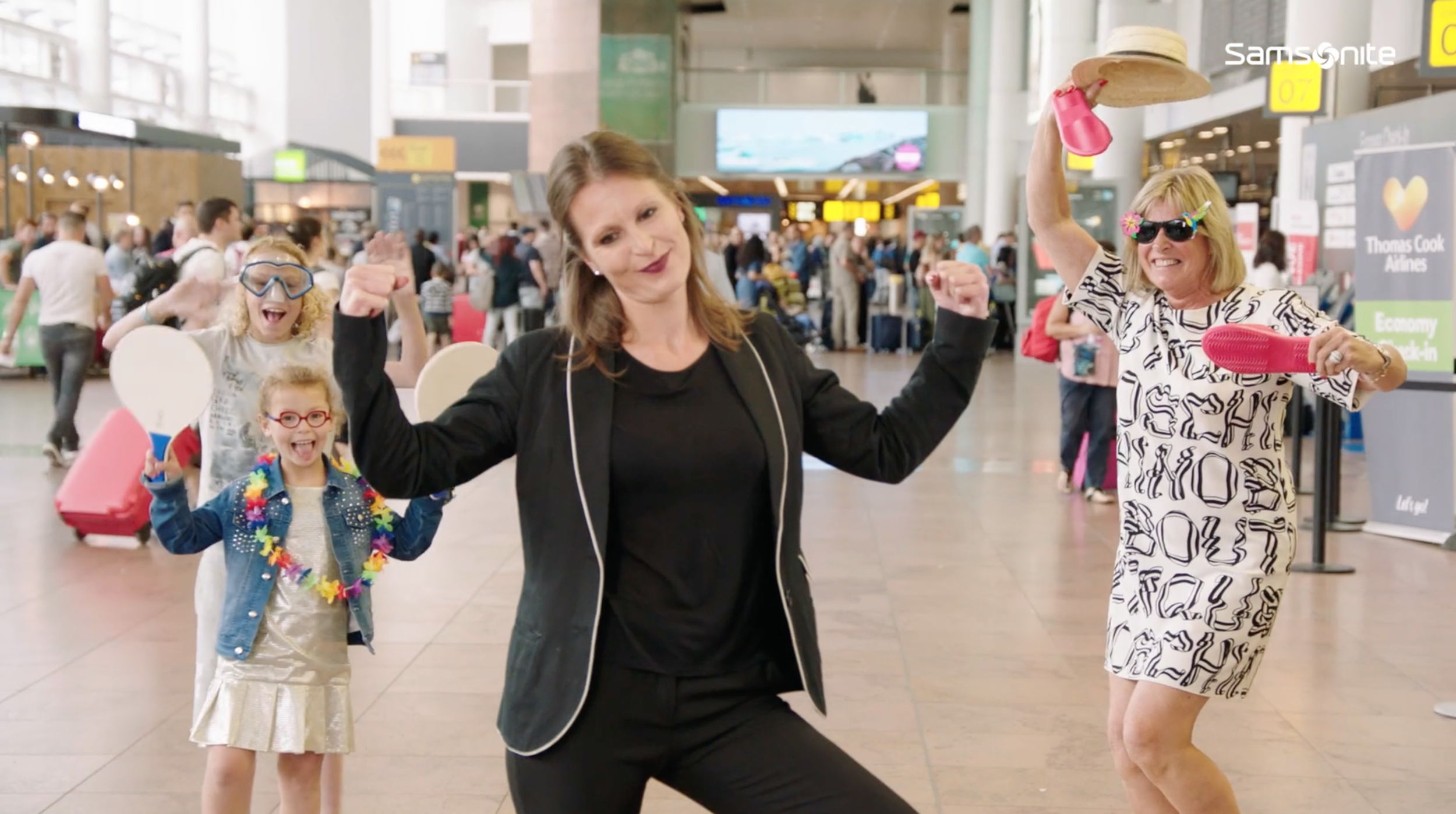 Samsonite Surprise — Commercial