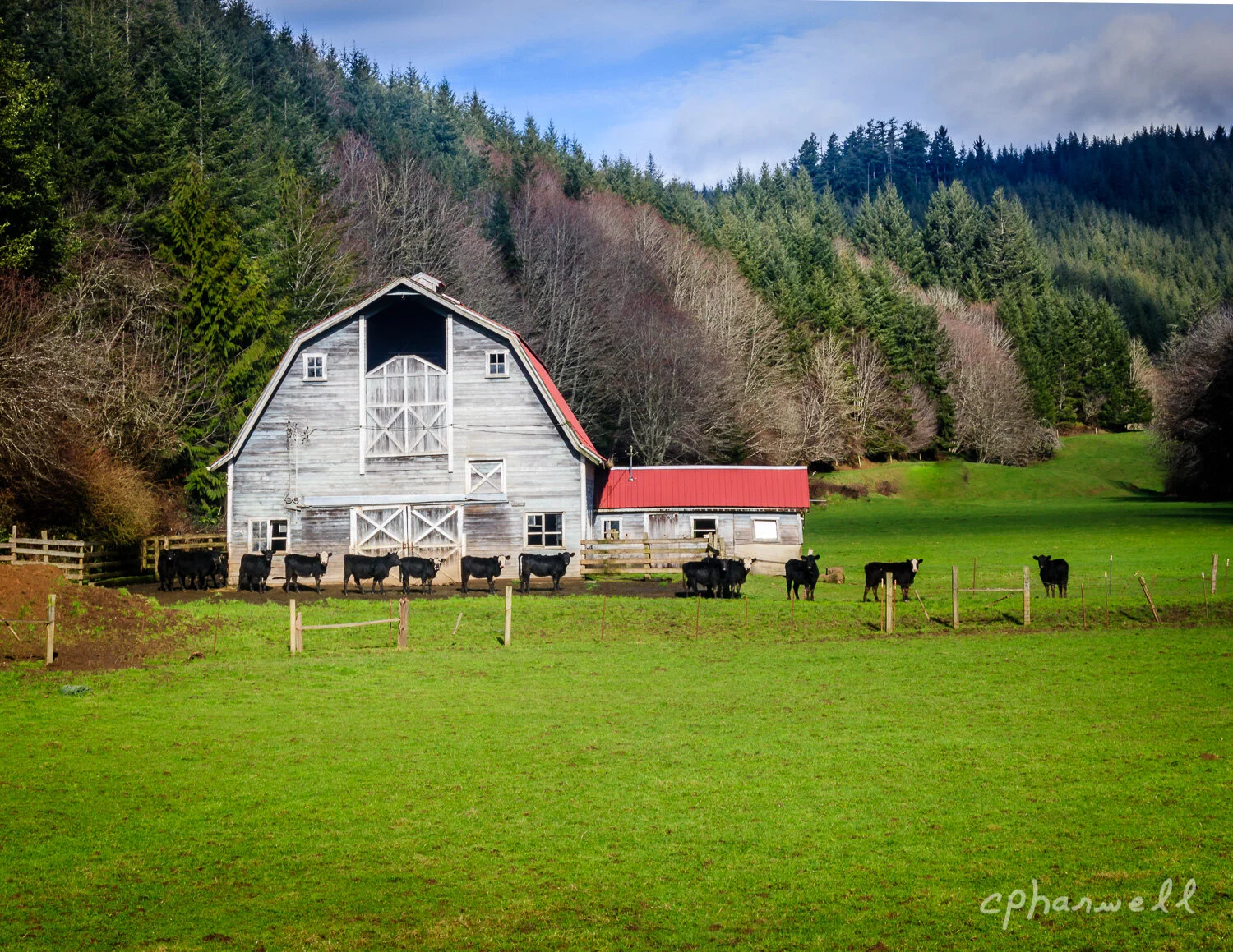 Barn, South Coos Bay - 2018-11.JPG