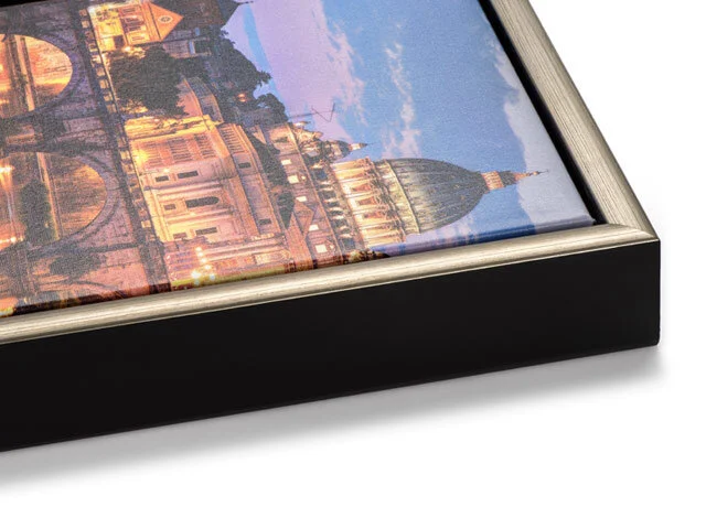 Slim Float Frame - Silver