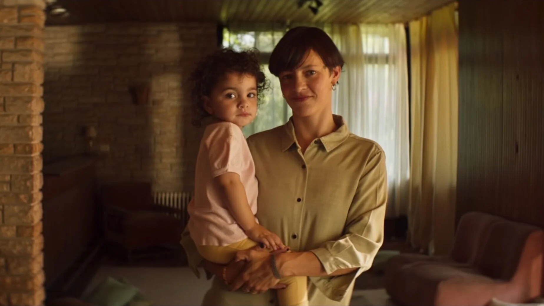 Mujeres - La Casa De Al Lado - Ana Piñeiro, Lola Piñeiro, Miranda Johansen y Malu Boruchowicz 