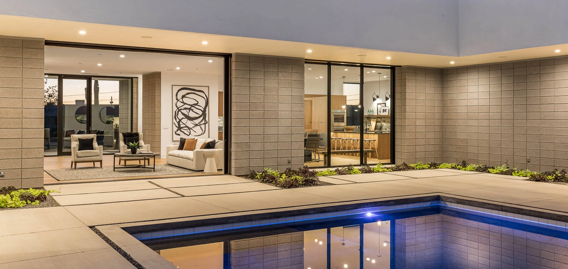 3 e 5301-N-43rd-Final-50-of-55.jpg