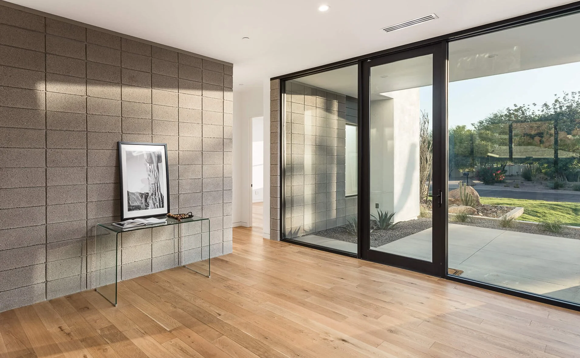 i 5301-N-43rd-Final-5-of-55.jpg