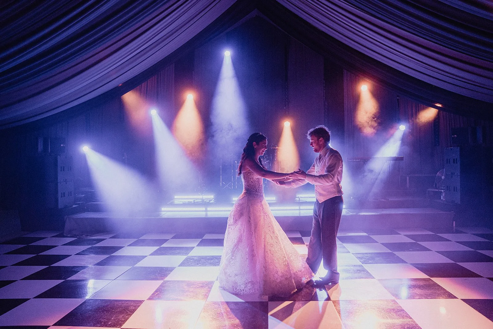 Karolin and Edward Previews-96.jpg